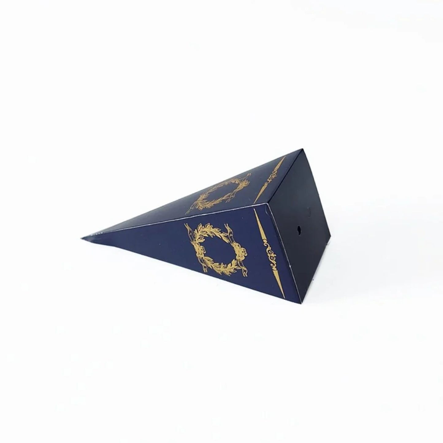 Dunkelblaue Pyramiden-Geschenkbox mit Goldornament