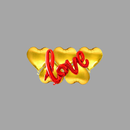 Wanddeko "Love" auf Wolke Gold