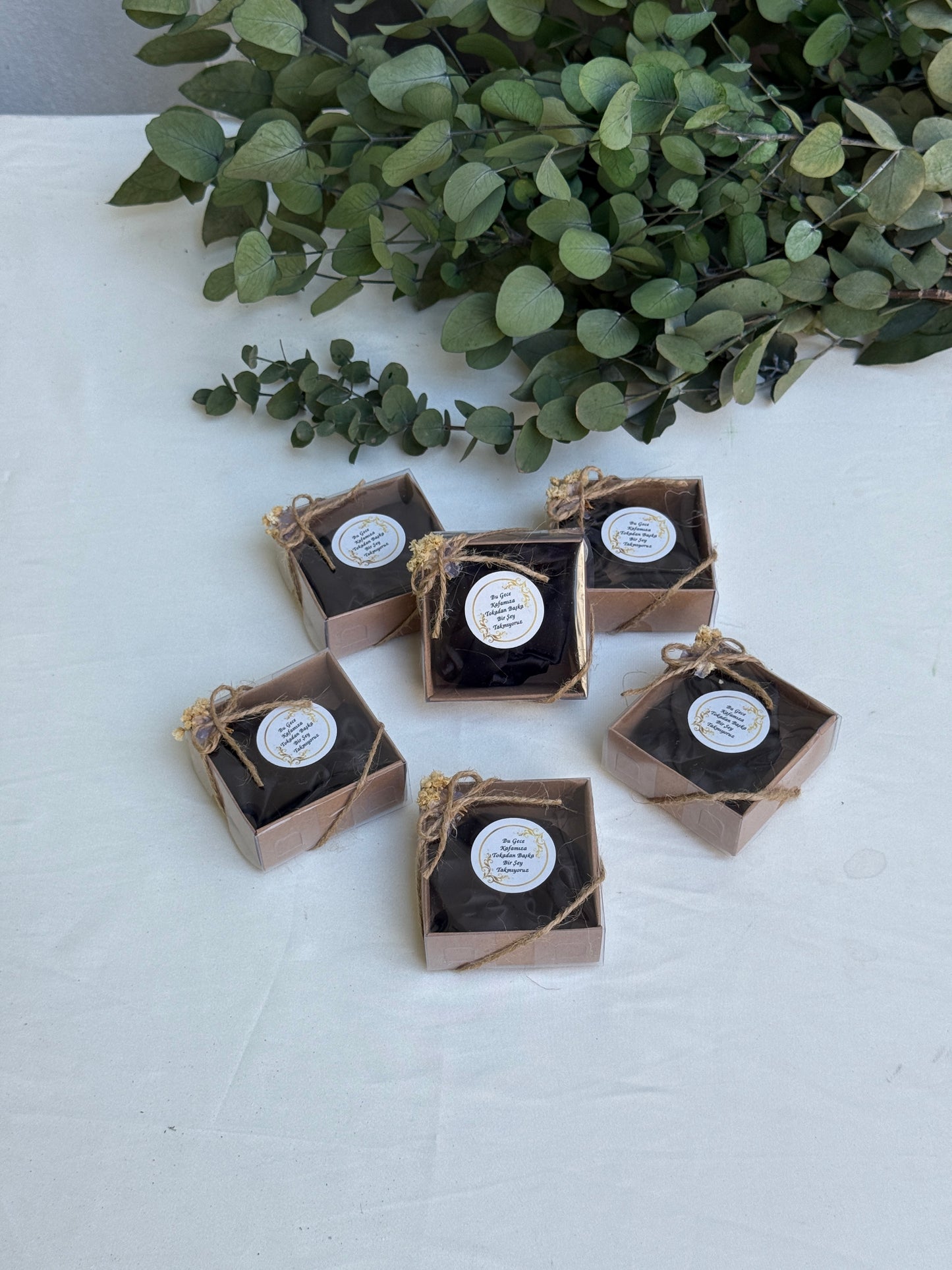 Gastgeschenk Set Haargummi Schwarz in Kraftbox (für 50 Gäste)