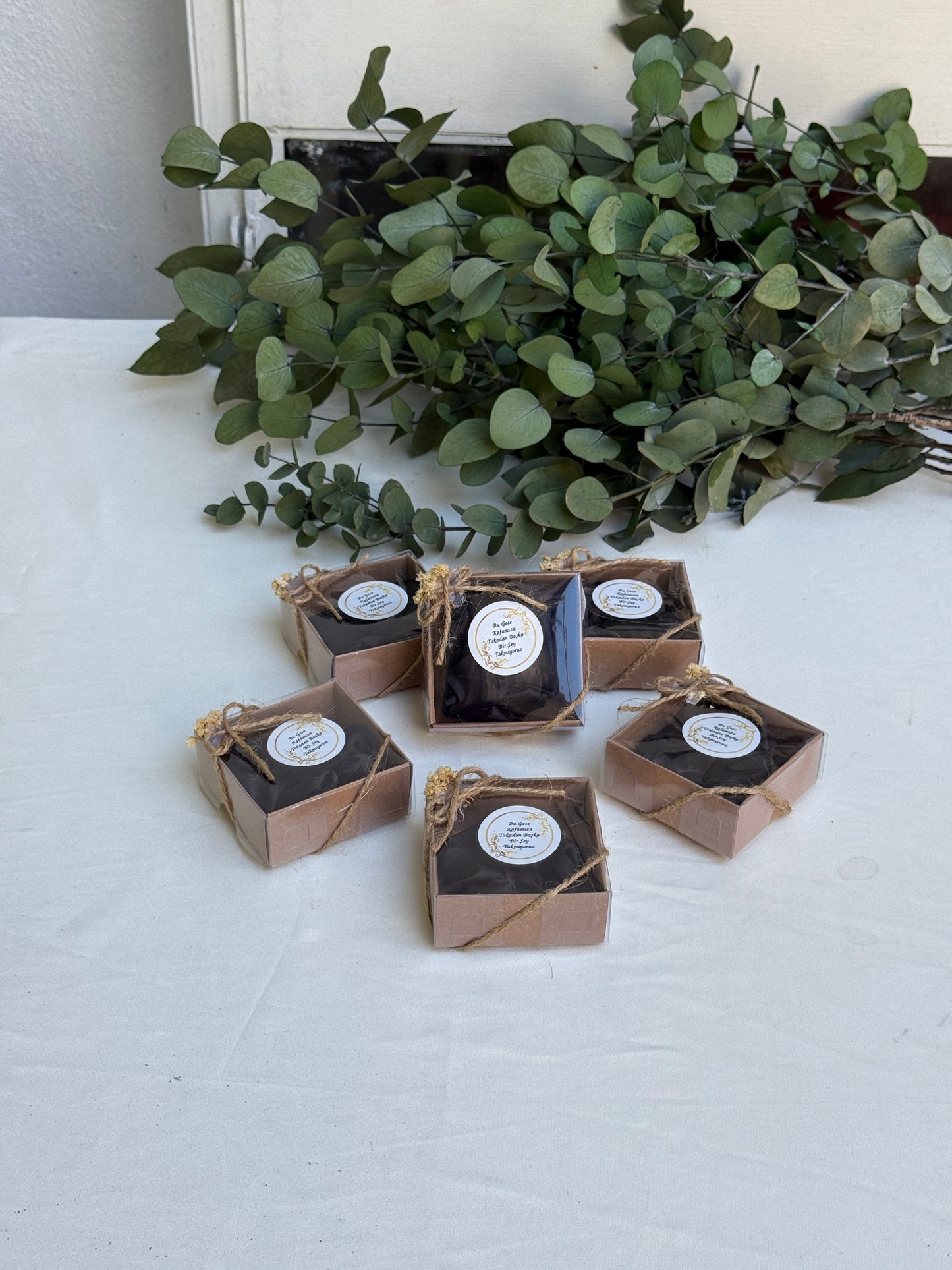 Gastgeschenk Set Haargummi Schwarz in Kraftbox (für 50 Gäste)