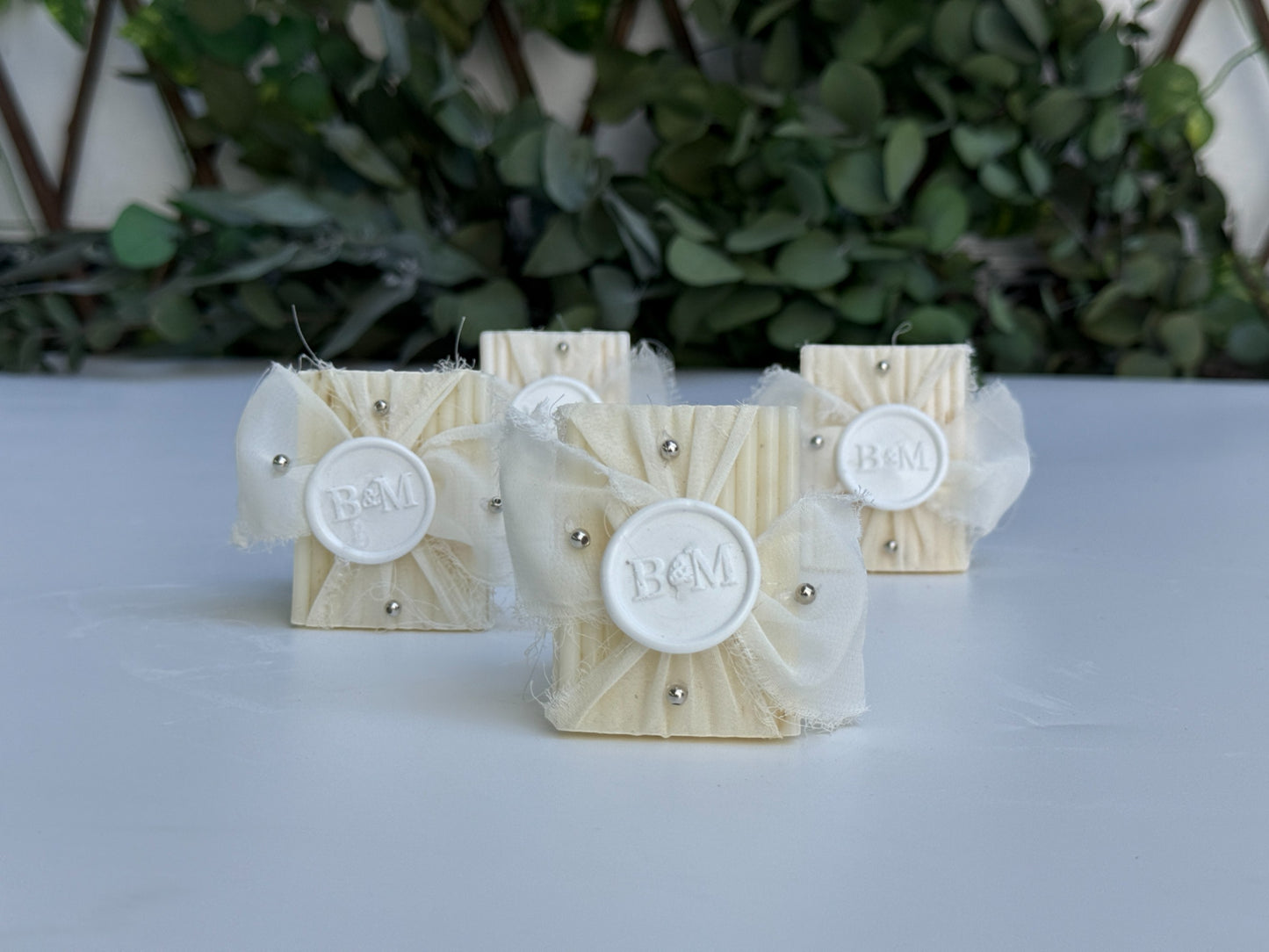 Gastgeschenk Set Weiße Siegelband Seife für 50 Gäste